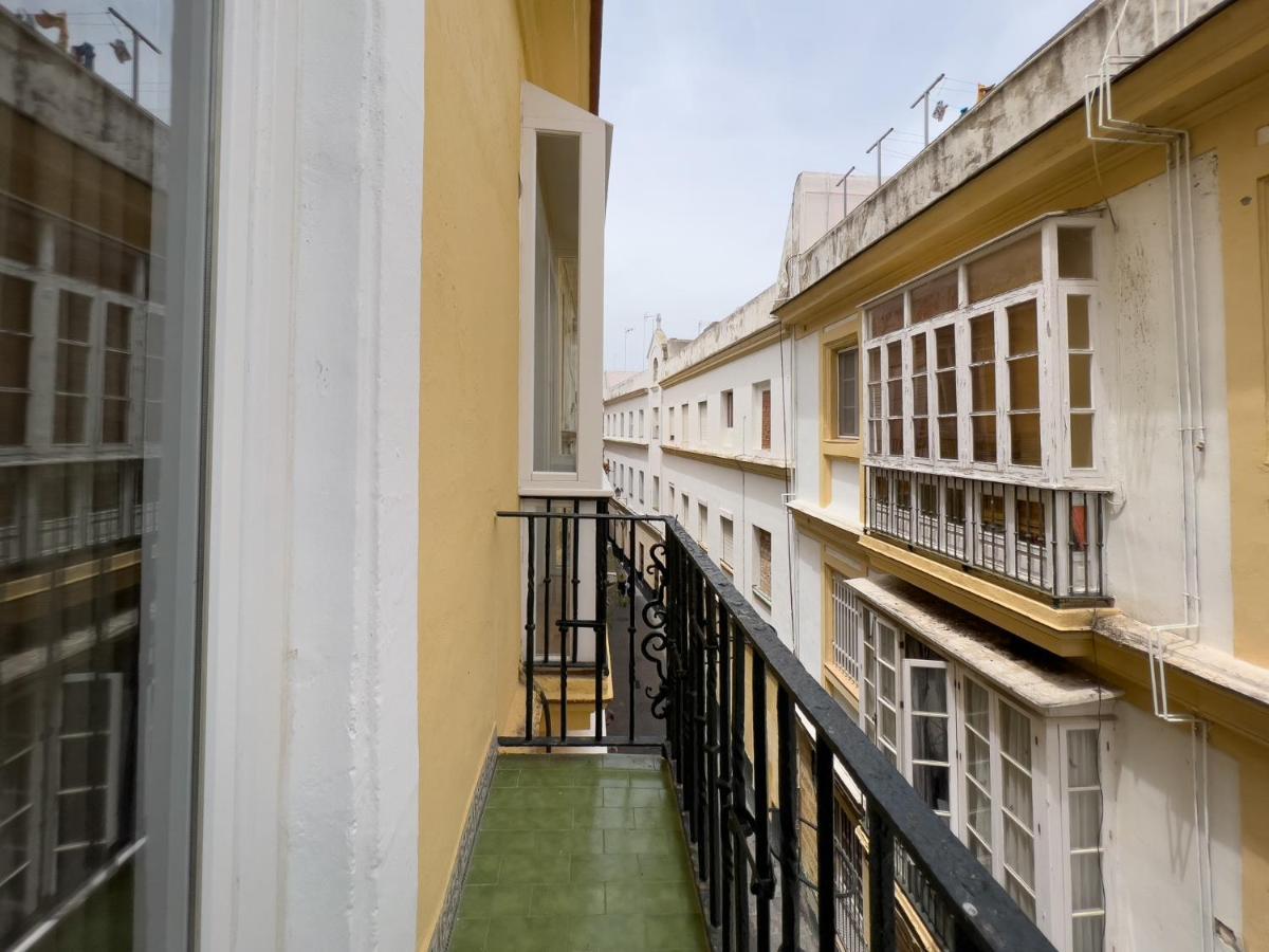 La Casa De Lima Little Apartments Cádiz Exterior photo